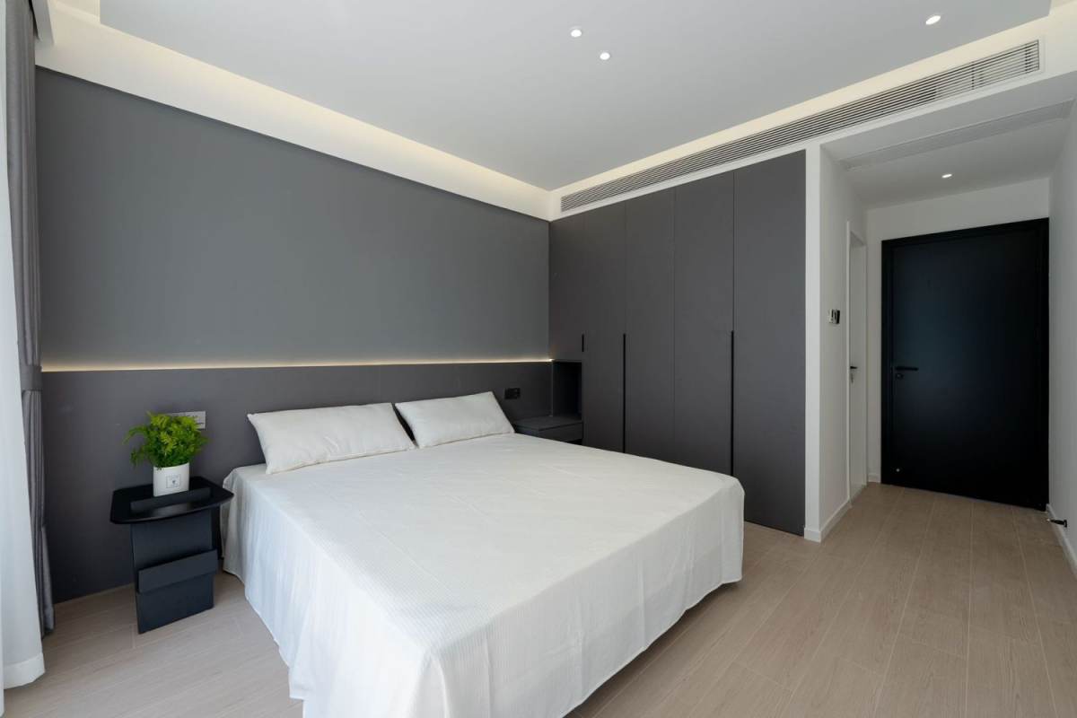 Housing image — Bedroom