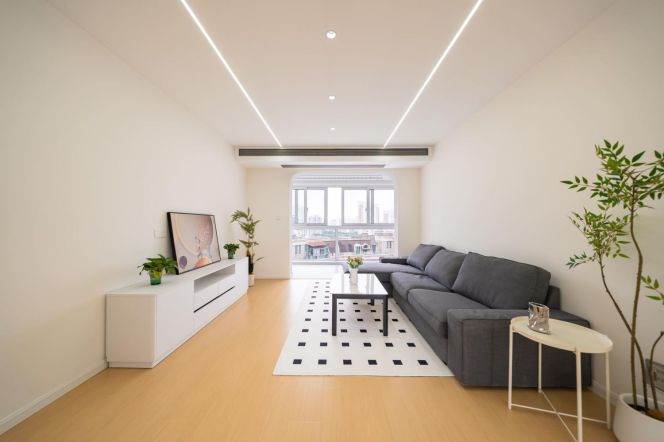 2BR Apartment near Century Park