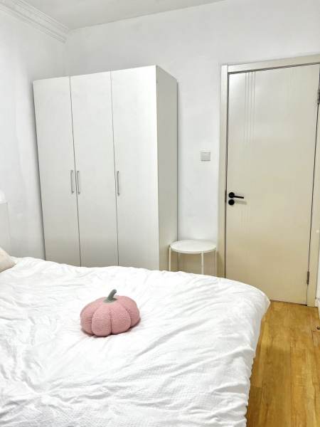 Housing image — Bedroom