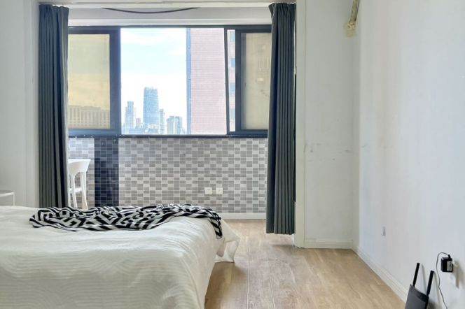 6BR Shared Apartment near People's Square with Outstanding View (L1/L2/L8)