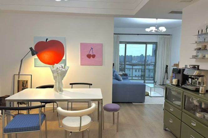 Spacious 2BR Apartment near Jiangsu Rd Metro