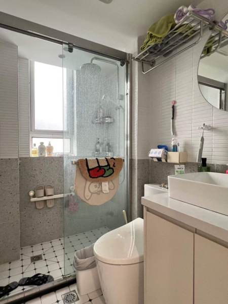 Housing image — Bathroom