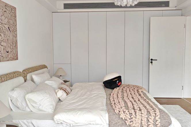 2BR Apartment in Jing'an (L7)