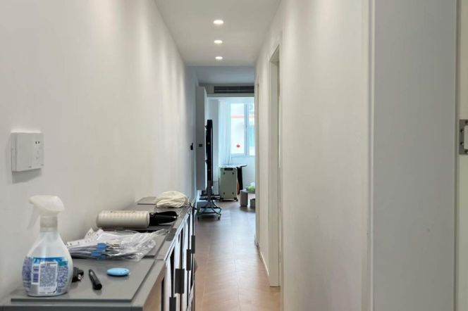 2BR Apartment in Jing'an (L13)