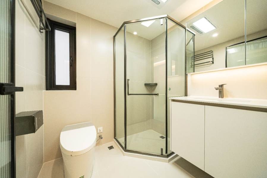 Housing image — Bathroom
