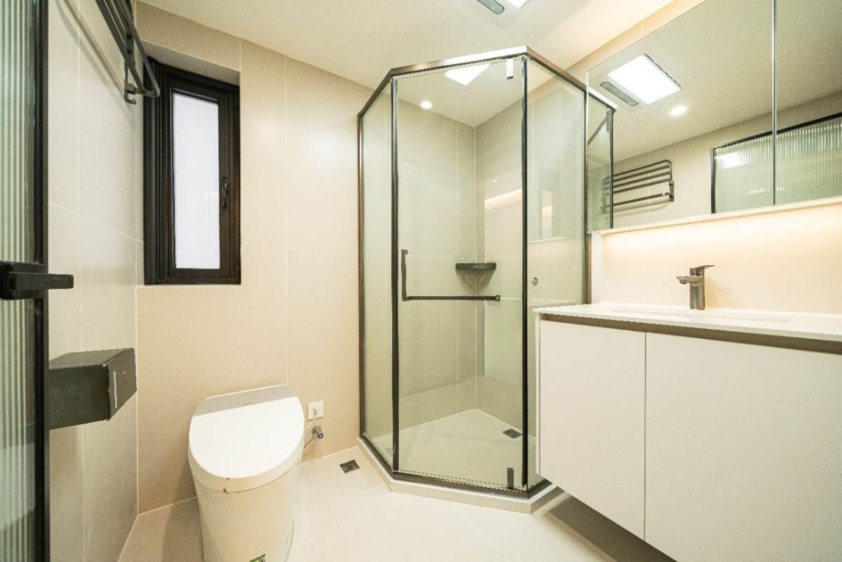 Housing image — Bathroom