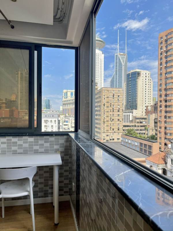 Housing image — Balcony