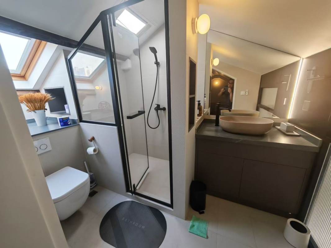 Housing image — Bathroom