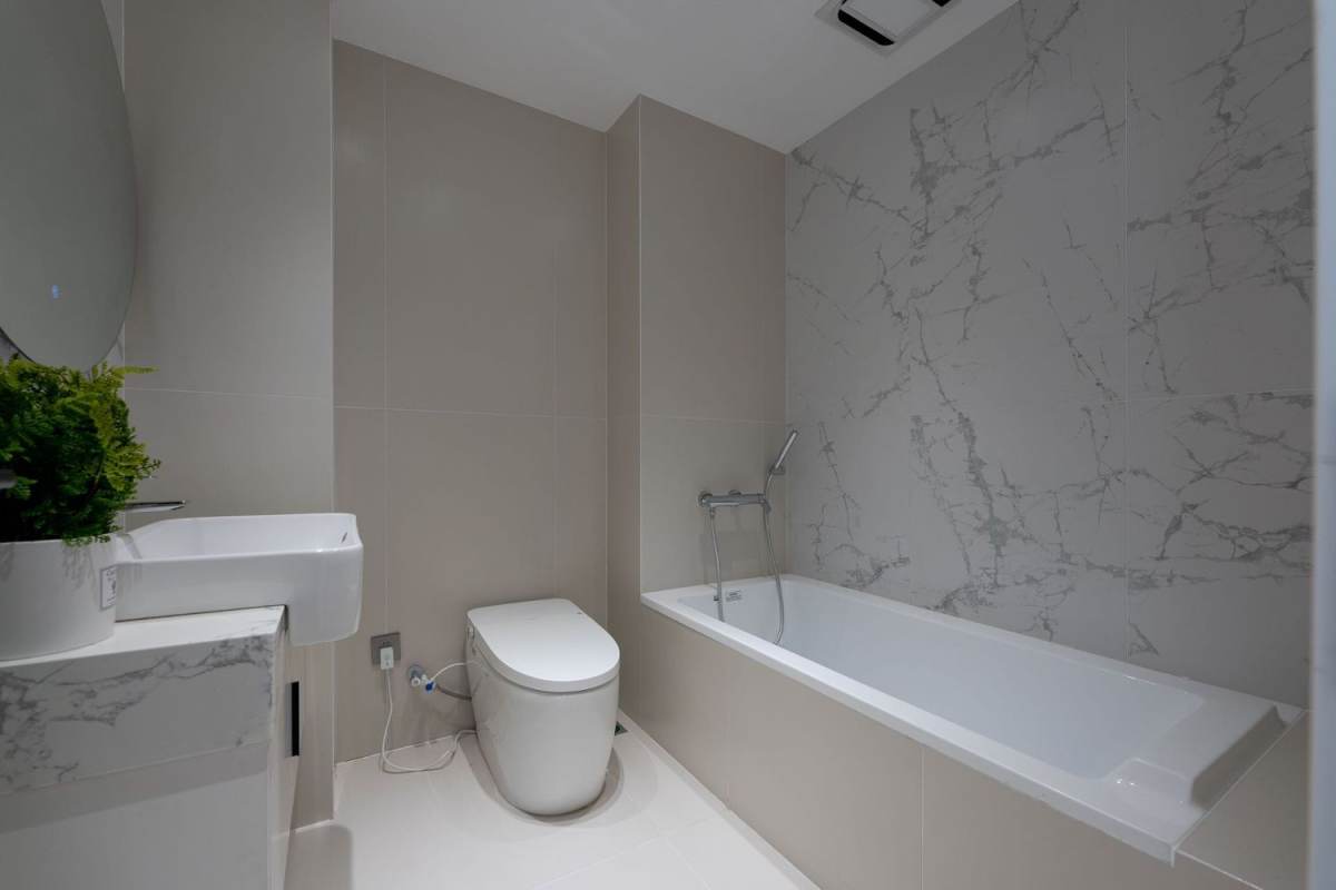 Housing image — Bathroom