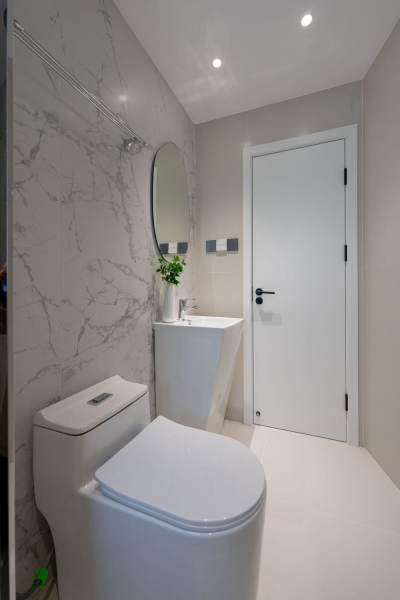 Housing image — Bathroom