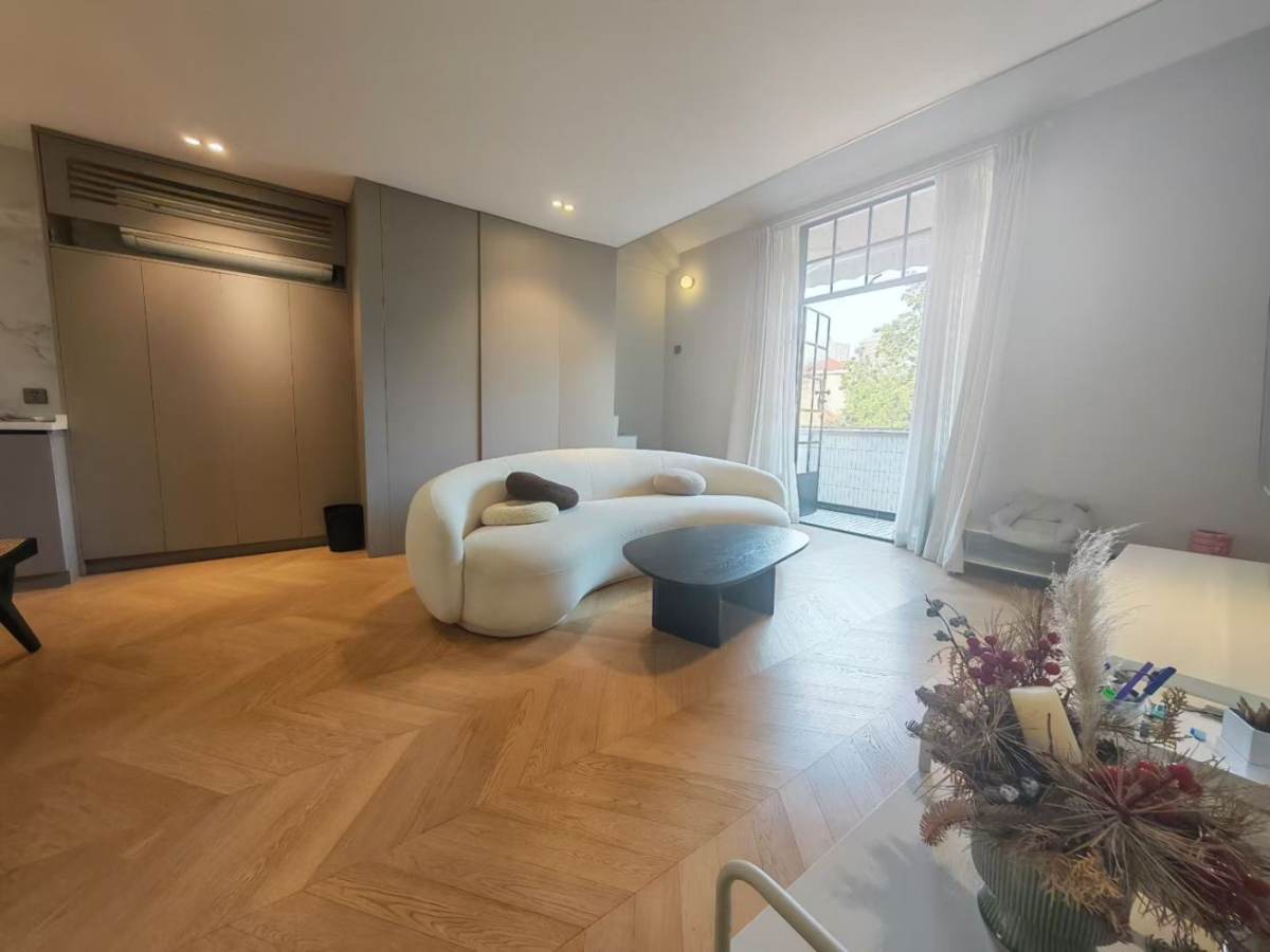 Housing image — Living Room