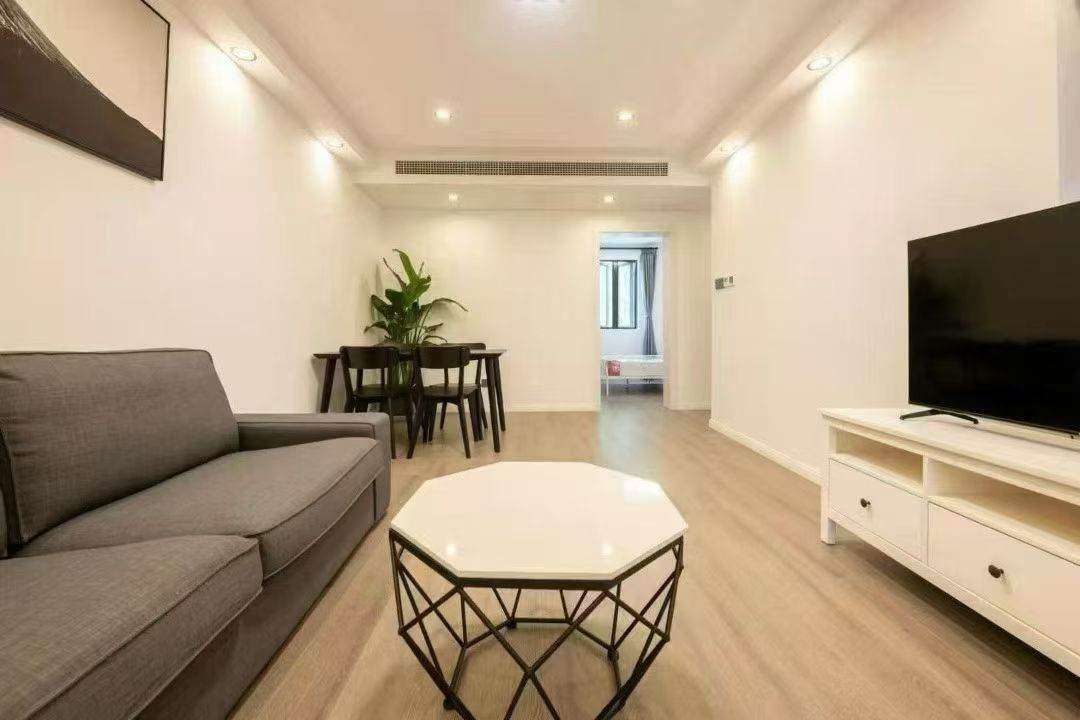 Housing image — Living Room