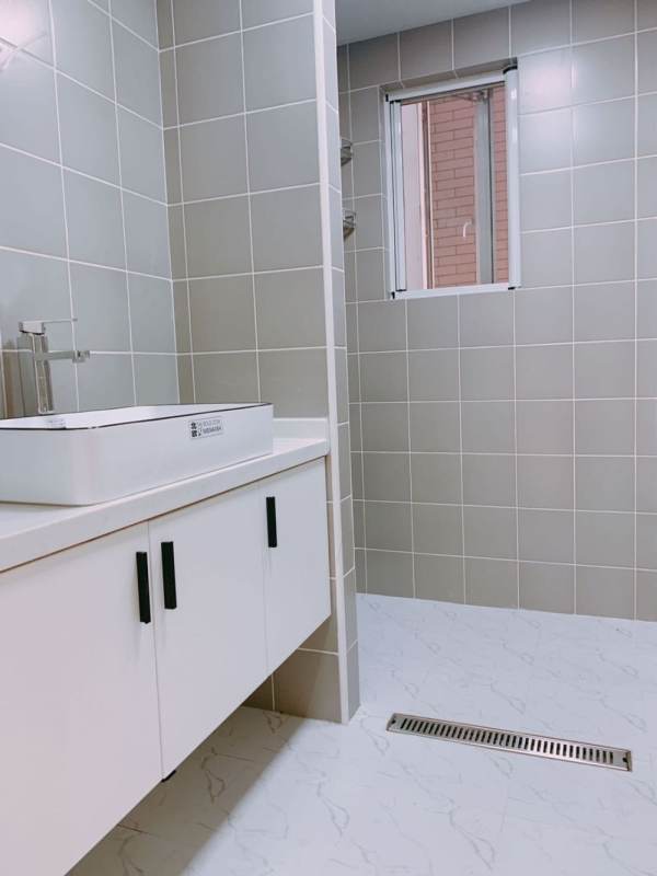 Housing image — Bathroom