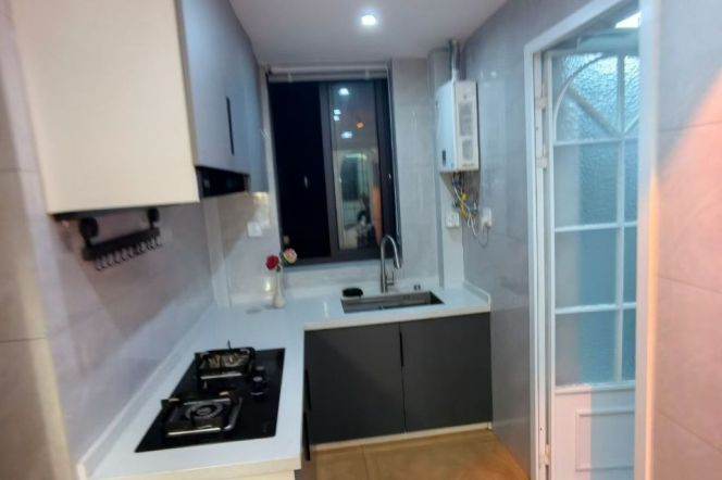 1BR Apartment near Zhenping Rd Metro (L3/L4/L7)