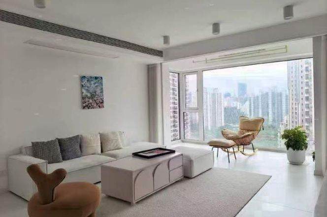 High-Floor 2BR Apartment at Brilliant City with Floor-to-Ceiling Windows (L3/L4)