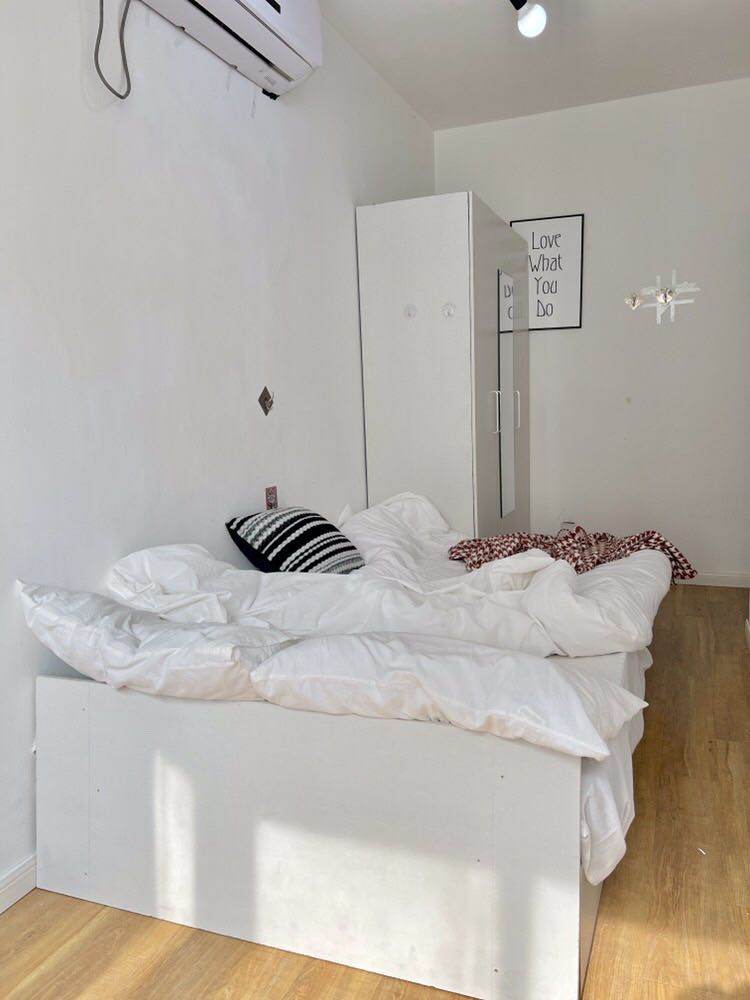 Housing image — Bedroom