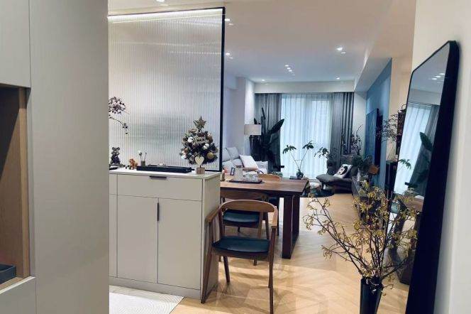 4BR Apartment in Xujiahui (L4)