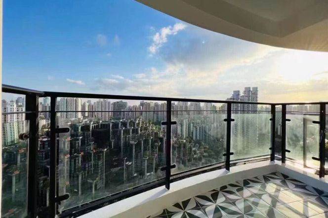 3BR Apartment at Brilliant City with Outstanding View (L3/L4)