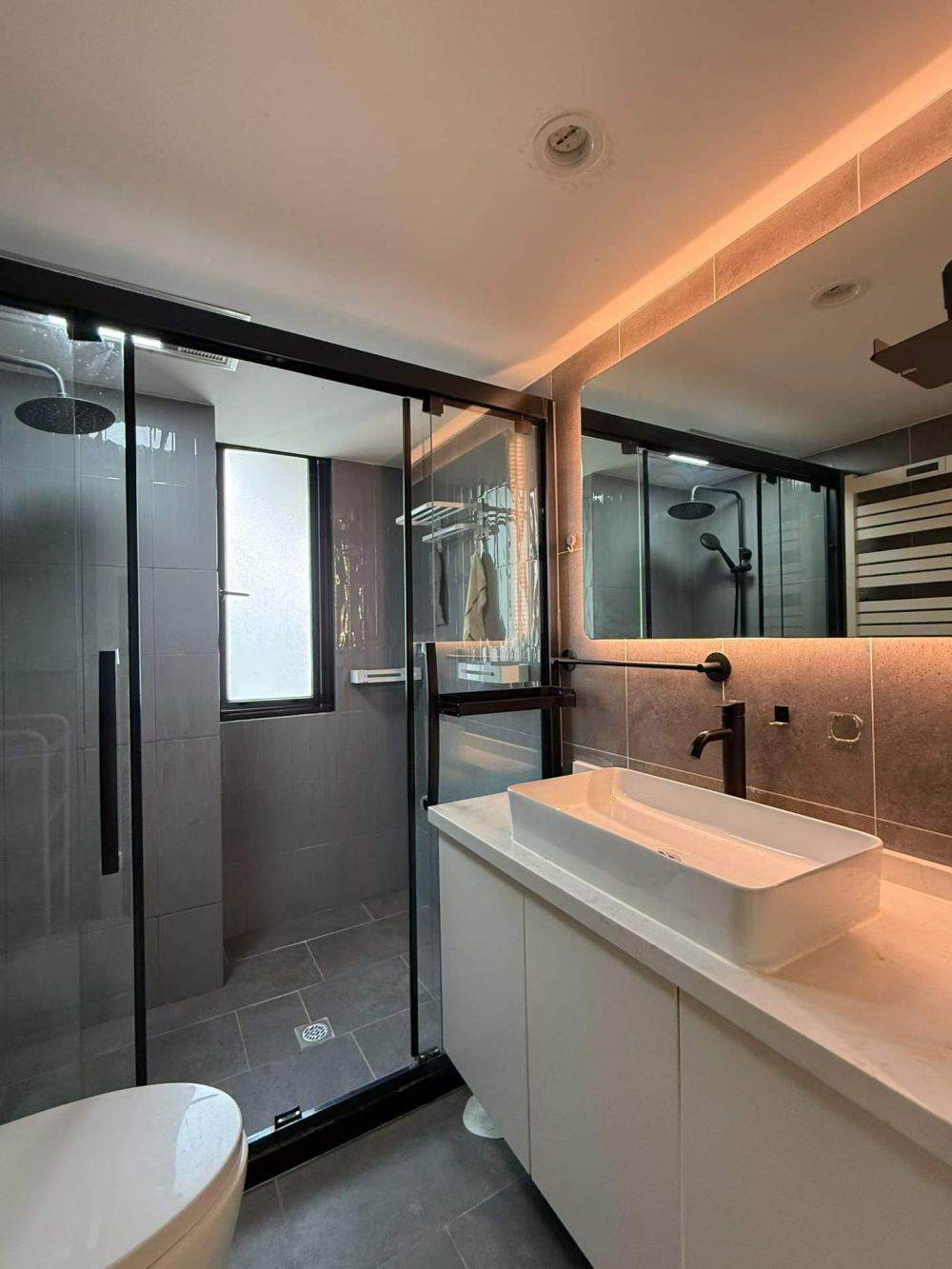 Housing image — Bathroom