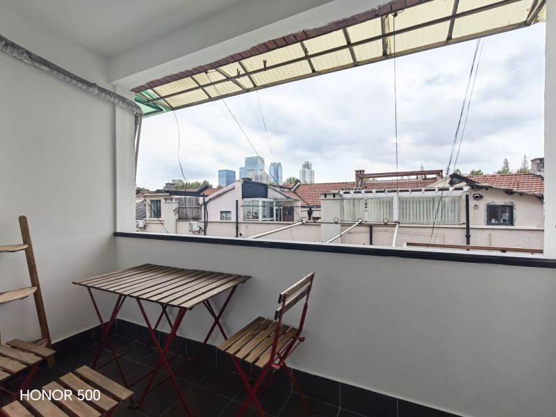Housing image — Balcony