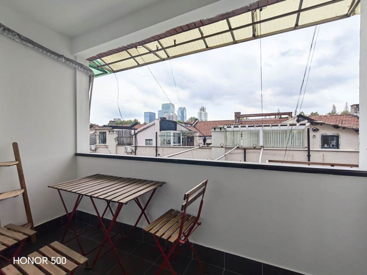Housing image — Balcony