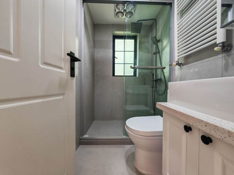 Housing image — Bathroom