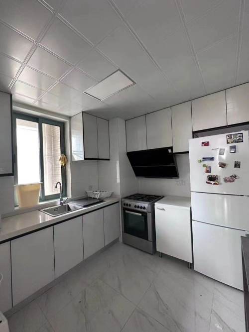 Housing image — Kitchen