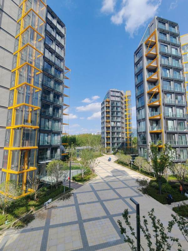 Housing image — Building Exterior
