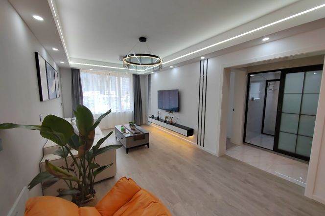 3BR Apartment near People's Square