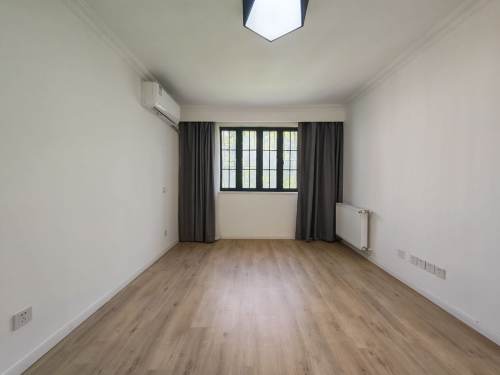 Housing image — Bedroom
