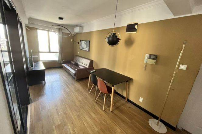2BR Apartment near Xujiahui Park (L1/L9/L11)