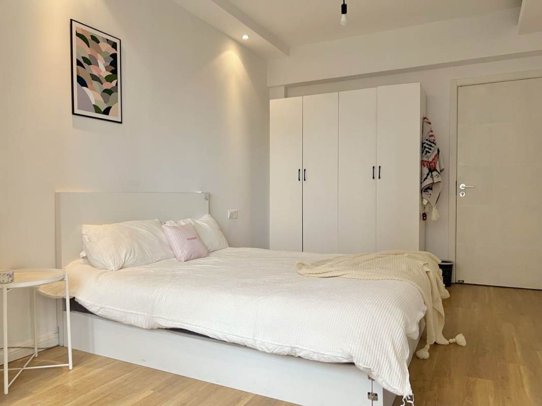 Housing image — Bedroom