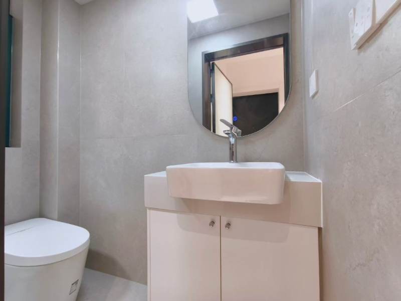 Housing image — Bathroom
