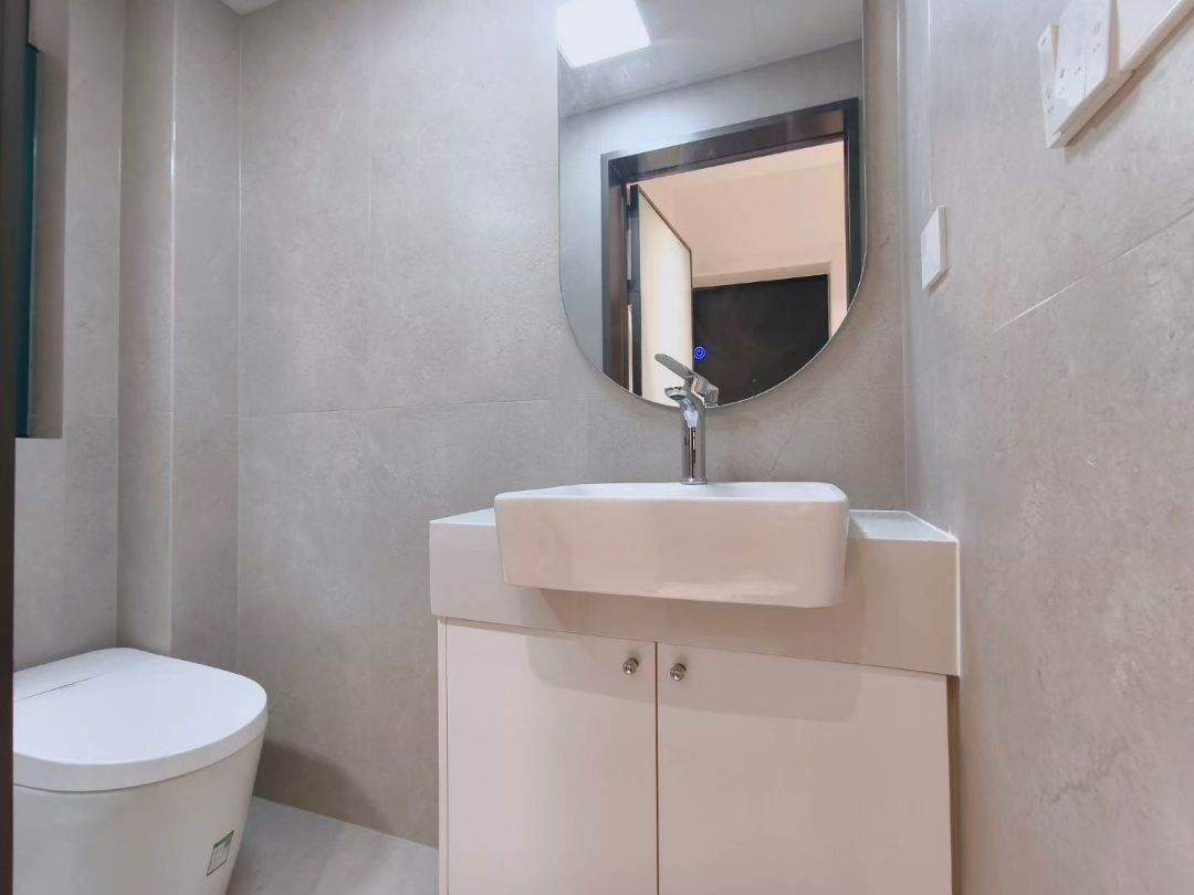 Housing image — Bathroom