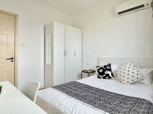 Housing image — Bedroom
