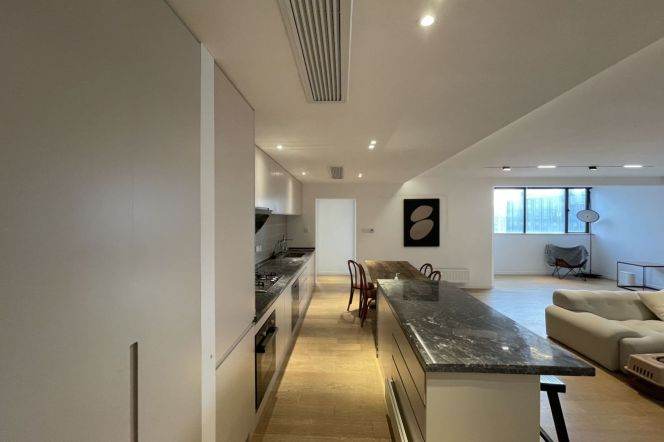 High-Floor 4BR Apartment in Jing'an with Outstanding View (L7/L13)
