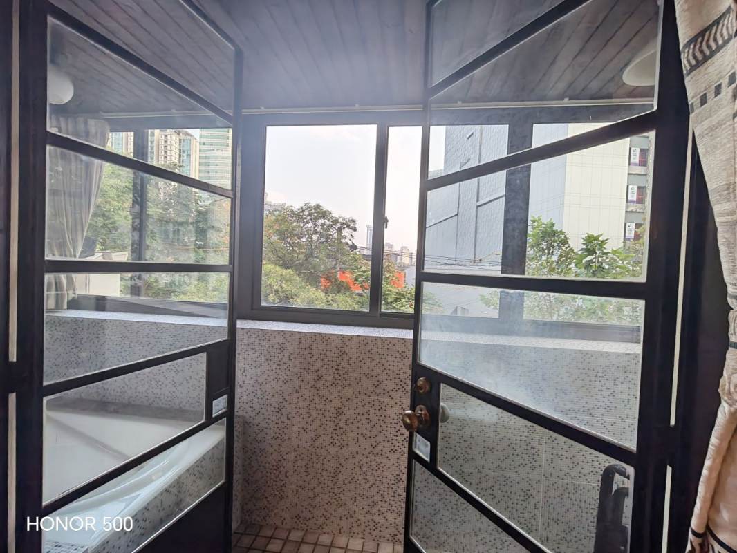 Housing image — Balcony