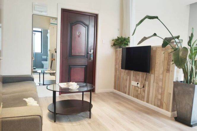 1BR Apartment in Jing'an