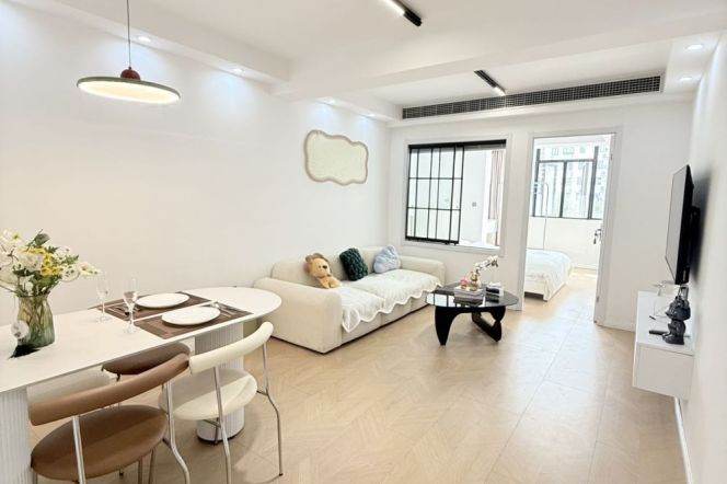 1BR Apartment near Zhongshan Park (L2/L3/L4)