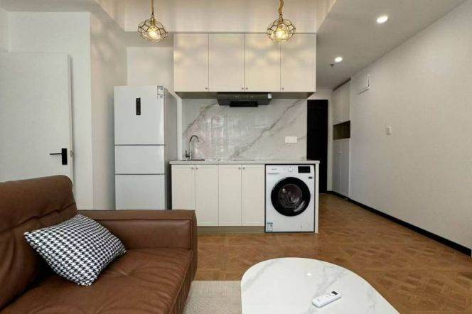 1BR Apartment near People's Square (L1/L2/L8)