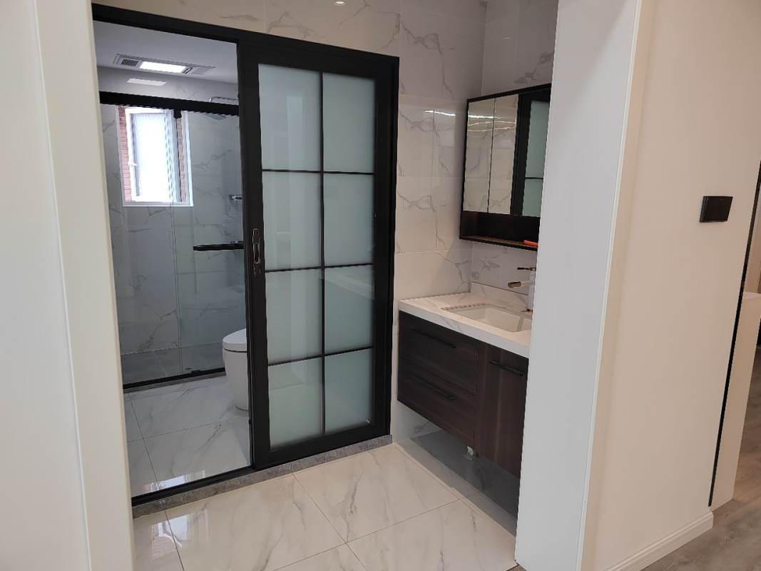 Housing image — Bathroom