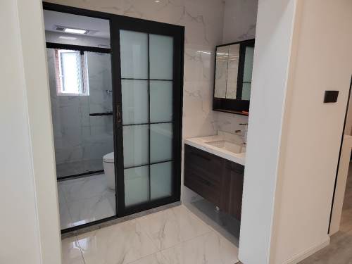Housing image — Bathroom