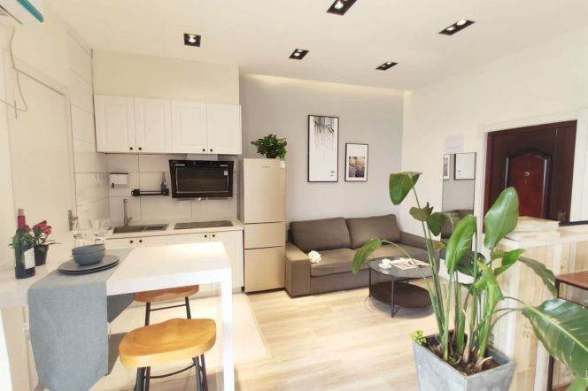1BR Apartment in Jing'an