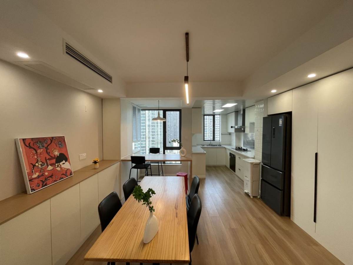 Housing image — Kitchen