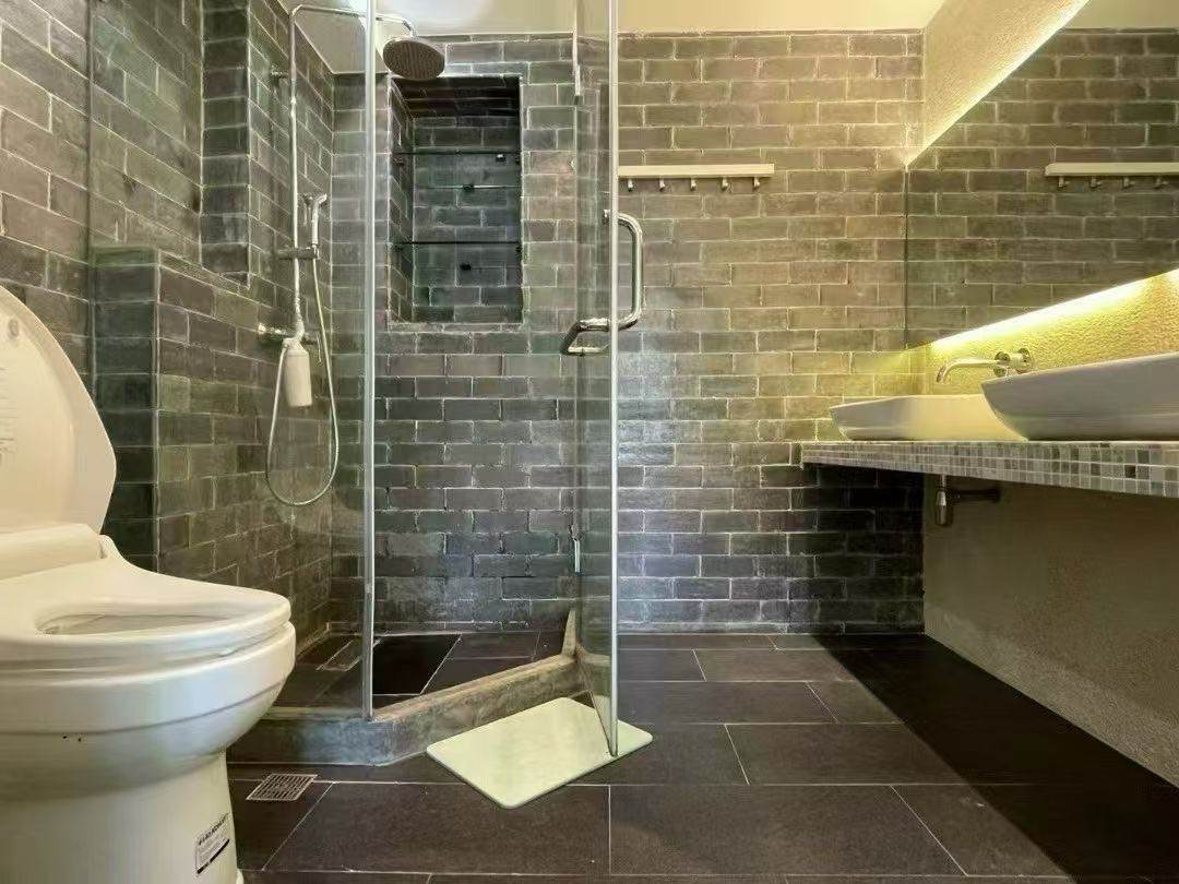 Housing image — Bathroom