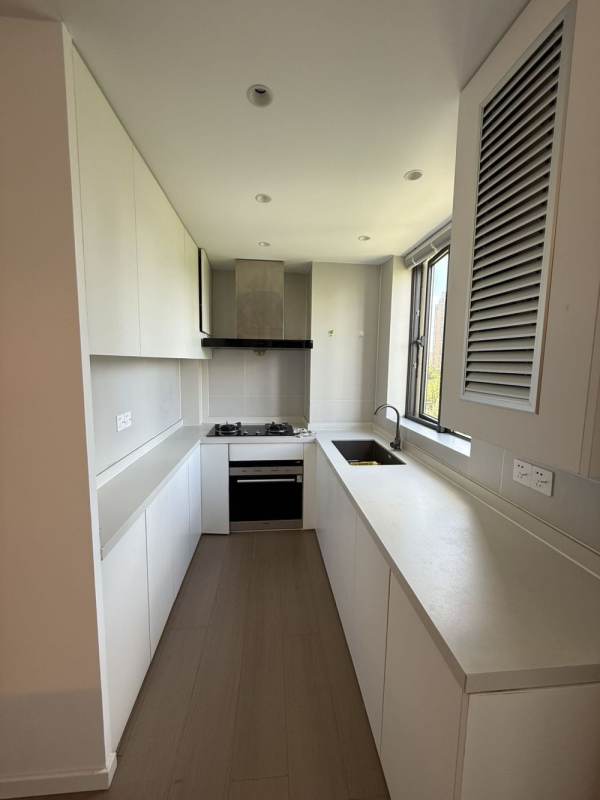 Housing image — Kitchen