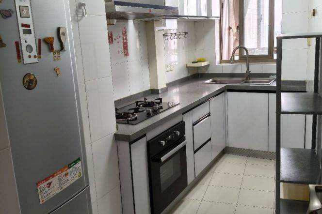 High-Floor Spacious 2BR Apartment near Wuning Road Metro (L11/L13/L14)