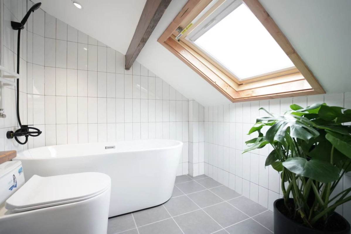 Housing image — Bathroom