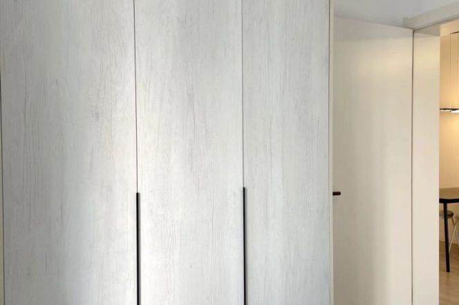 1BR Apartment in Jing'an (L14)