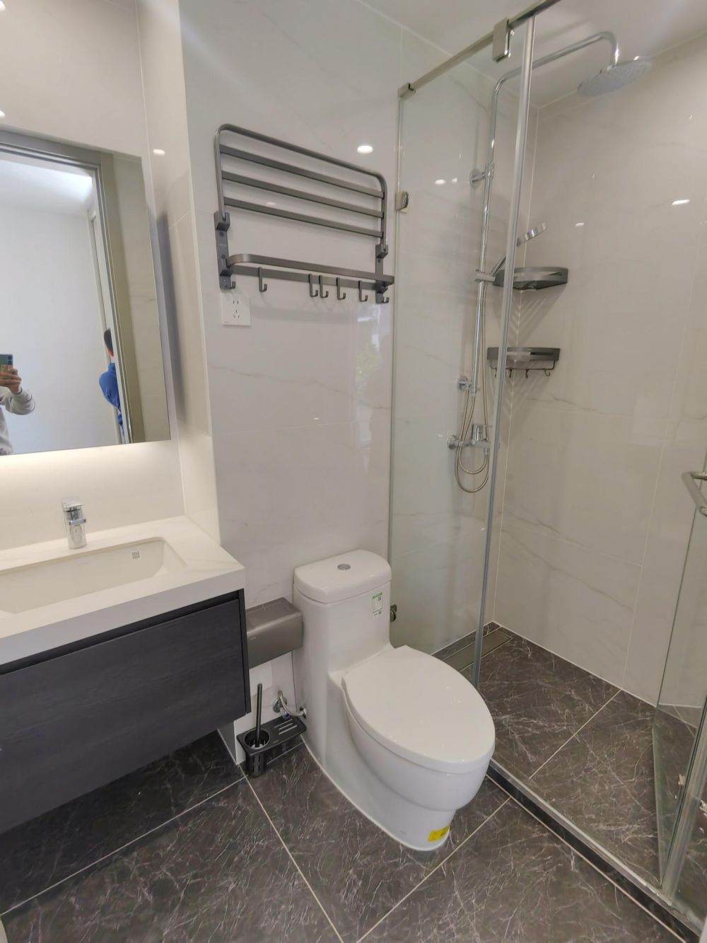 Housing image — Bathroom